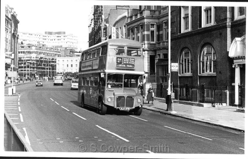 2 RM2097 2B Crystal Palace Victoria.JPG