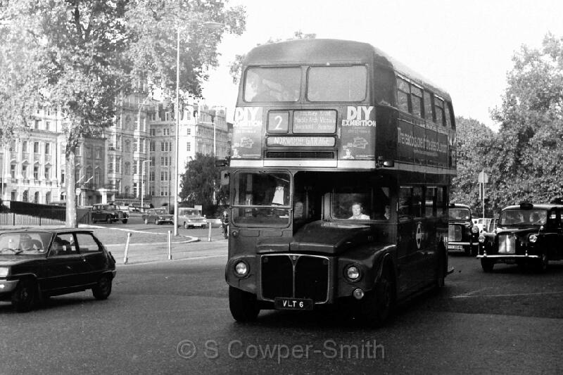 2,BW06,29 RM0006 HYDE PK CNR 2 NORWOOD GARAGE 101976.JPG