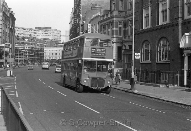 2B,BW61,34,RM2097,2B,CRYSTAL PALACE,VICTORIA,01091978.jpg