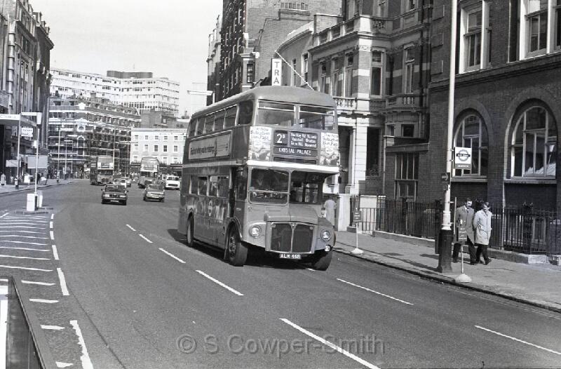 2B,BW61,39,RM2045,2B,CRYSTAL PALACE,VICTORIA,01091978.jpg