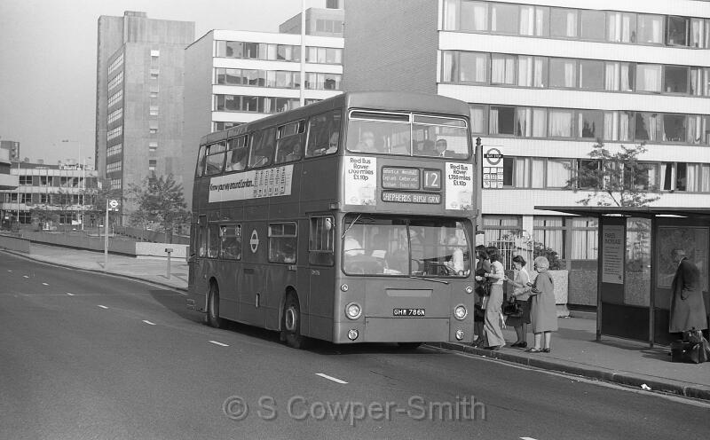 12,BW36,13,DM1786,12,SHEPHERDS BUSH GRN,WESTMINSTER BRIDGE,01051978.jpg