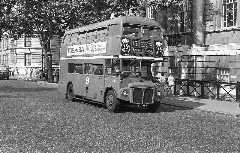 12,BW53,25,RM0762,12,ELMERS END GARAGE,WHITEHALL,26081978.jpg