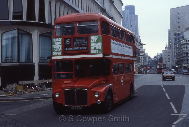 15,S29,01,RM0223,15,Ladbrooke Grove and Middle Row Garage, Queen Vic St,Apr 79.jpg