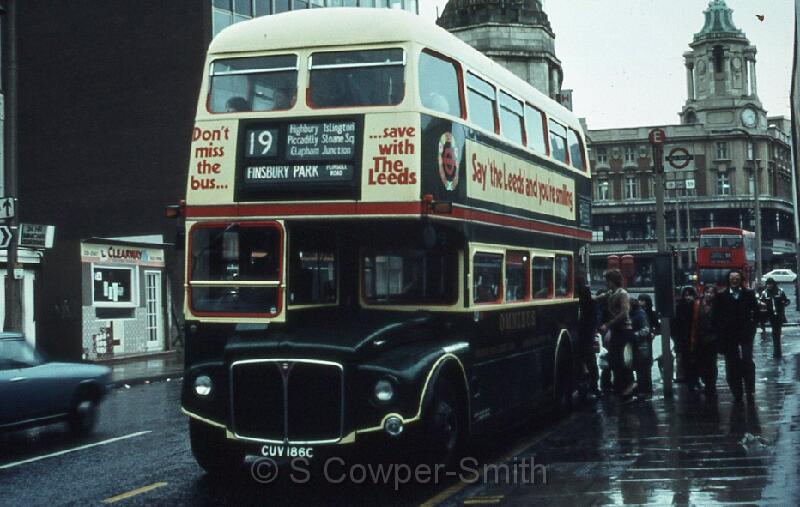 19,S35,27,RM2186,19,Finsbury Park Plimsoll Road,Clapham,Sep 79.jpg