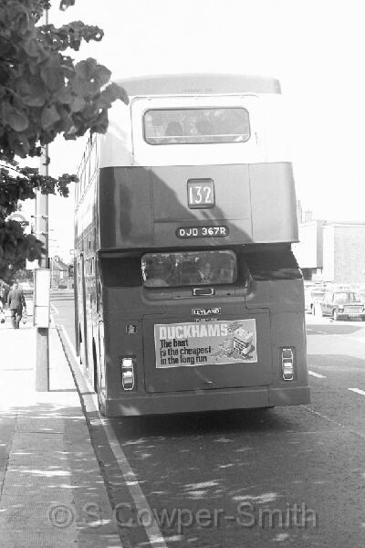132,BW17,19,DMS2367,132,SLADE GREEN STATION, HURST RD,20051977.JPG