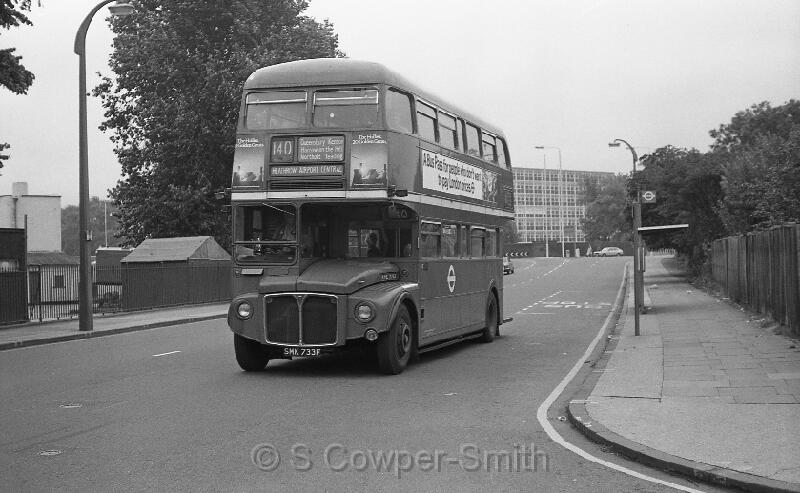 140,BW44,34,RML2733,140,HEATHROW AIRPORT CENTRAL,HARROW-ON-THE-HILL STN,01071978.jpg