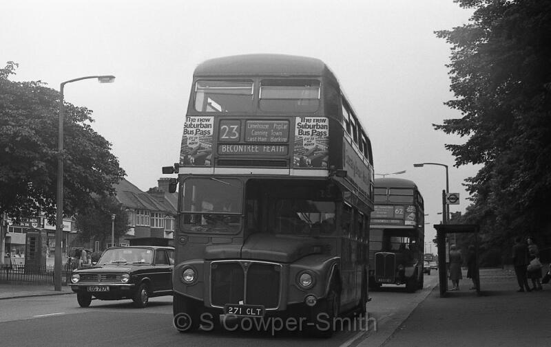 23,BW57,34,RM1271,23,Becontree Heath,Barking,Aug 1978.jpg