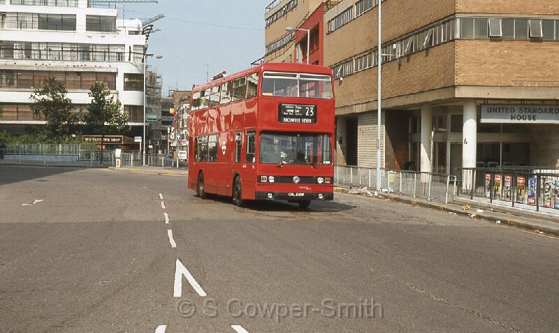 23,S37,37,T0221,23,BECONTREE HEATH,MIDDLESEX ST,JUNE 1980.jpg