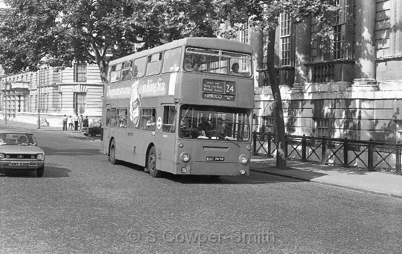 24,BW53,21,DM1243,24,PIMLICO GROSVENOR ROAD,WHITEHALL,26081978.jpg