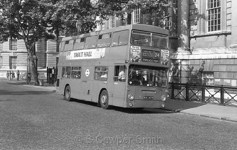 24,BW53,27,DM1147,24,PIMLICO GROSVENOR ROAD,WHITEHALL,26081978.jpg