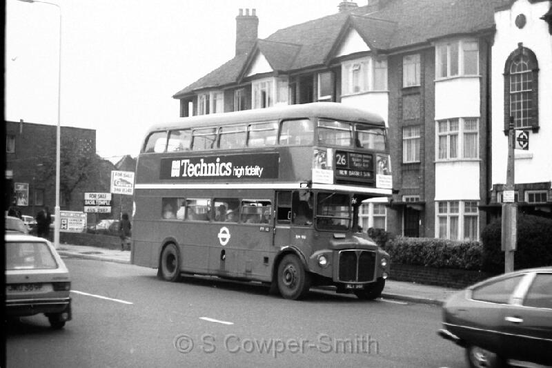 26 BW07,33,RM0961,FINCHLEY RD,26,NEW BARNET STN,101976.JPG