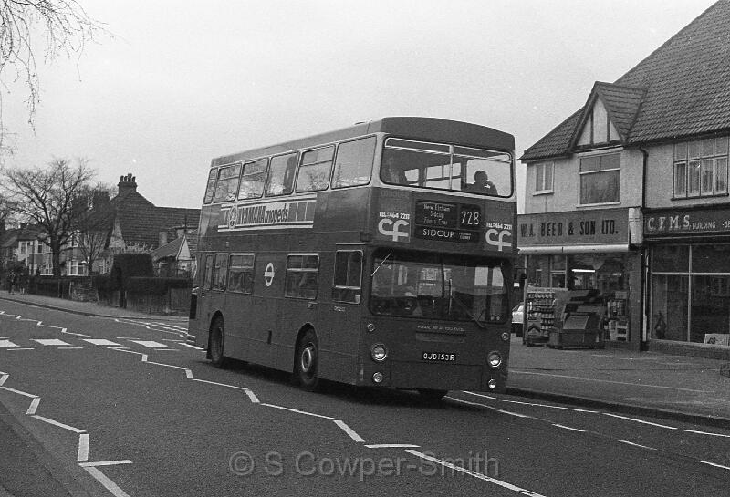 228,BW29,36,DMS2153,228,Sidcup Frognal Corner,Halfway Street,031976.jpg
