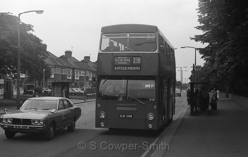 238,BW57,21,DMS2134,238,Little Heath,Barking,Aug 1978.jpg