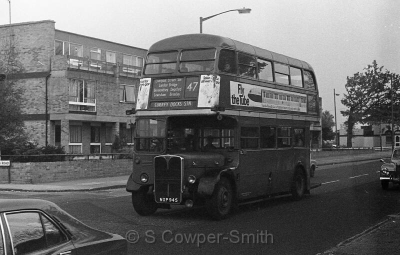 47,BW37,21,RT4553,47,SURREY DOCKS STN,BROMLEY COMMON,20051978.jpg