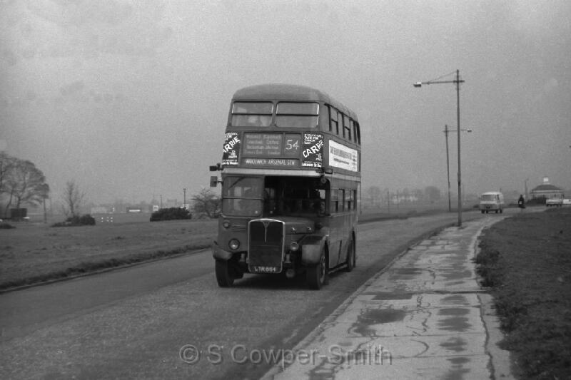 54,BW10,05,RT3445,54,Woolwich Arsenal Station,Blackheath,011977.JPG - 54,BW10,05,RT3445,54,Woolwich Arsenal Station,Blackheath,011977