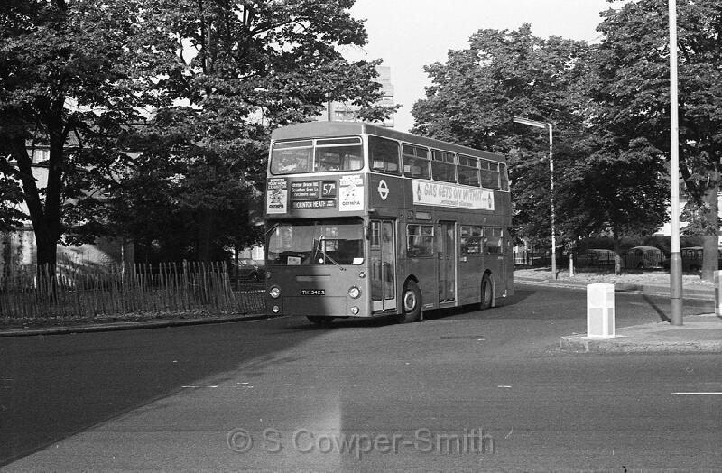 57A,BW64,36,DMS2542,57A,THORNTON HEATH HIGH STREET,STOCKWELL,010978.jpg