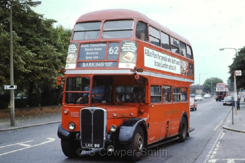 62,S27,22,RT1989,62,Barking Gascoigne Estate,Longbridge Rd,091978.JPG