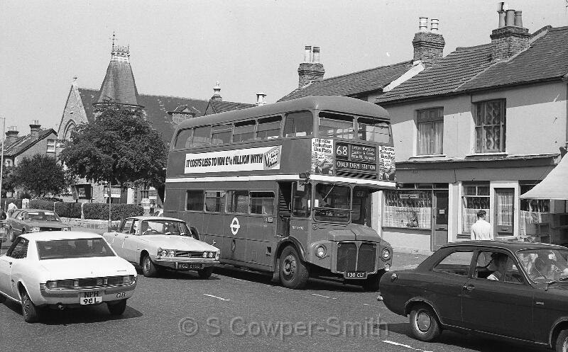 68,BW52,37,RM1430,68,CHALK FARM STATION,SOUTH CROYDON GARAGE,01081978.jpg