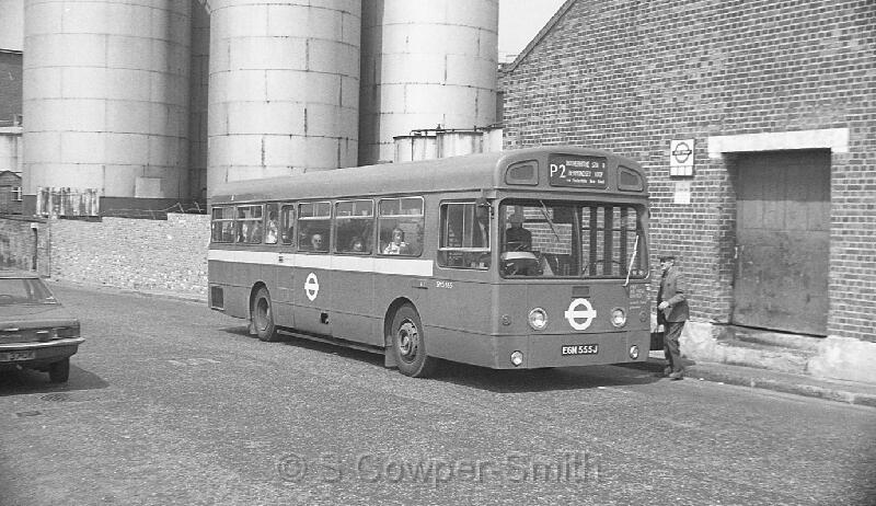 P2,BW38,19,SMS555,P2,ROTHERHITHE STN AND BERMONDSEY LOOP,ROTHERHITHE ST SE16,01051978.jpg